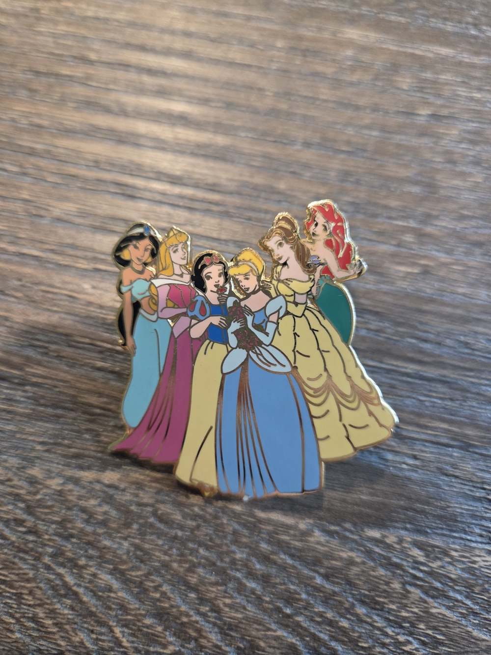 Disney Princess Enamel Pin - Group of Classic Princesses Floral Banquet